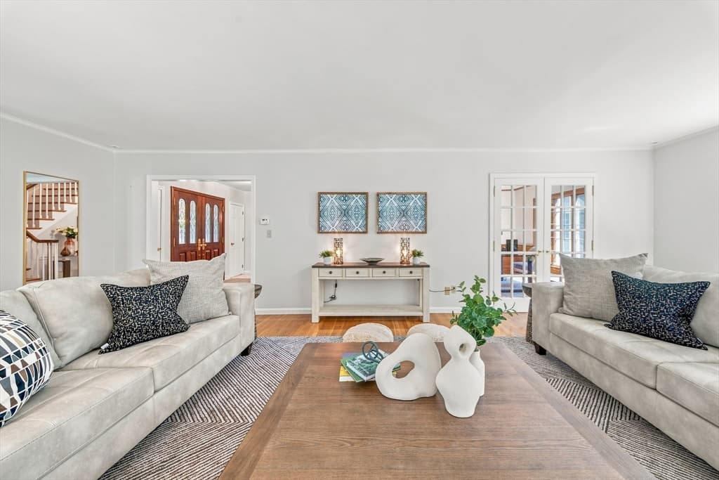 25 Laxfield Rd, Weston MA 02493 photo 6