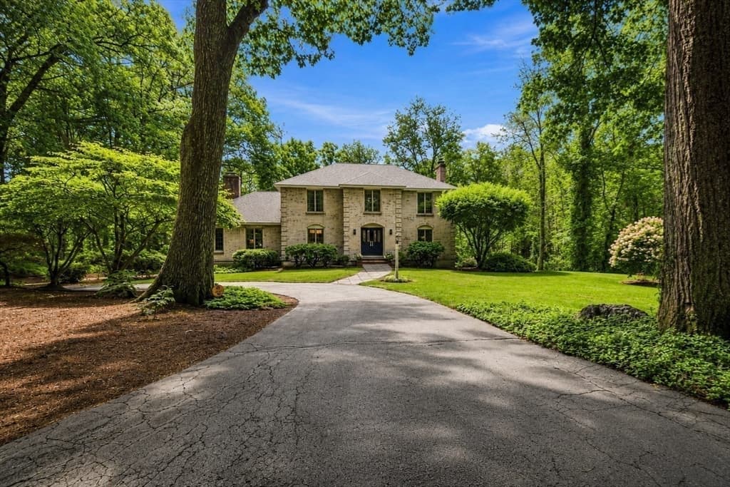 25 Laxfield Rd, Weston MA 02493 photo 36