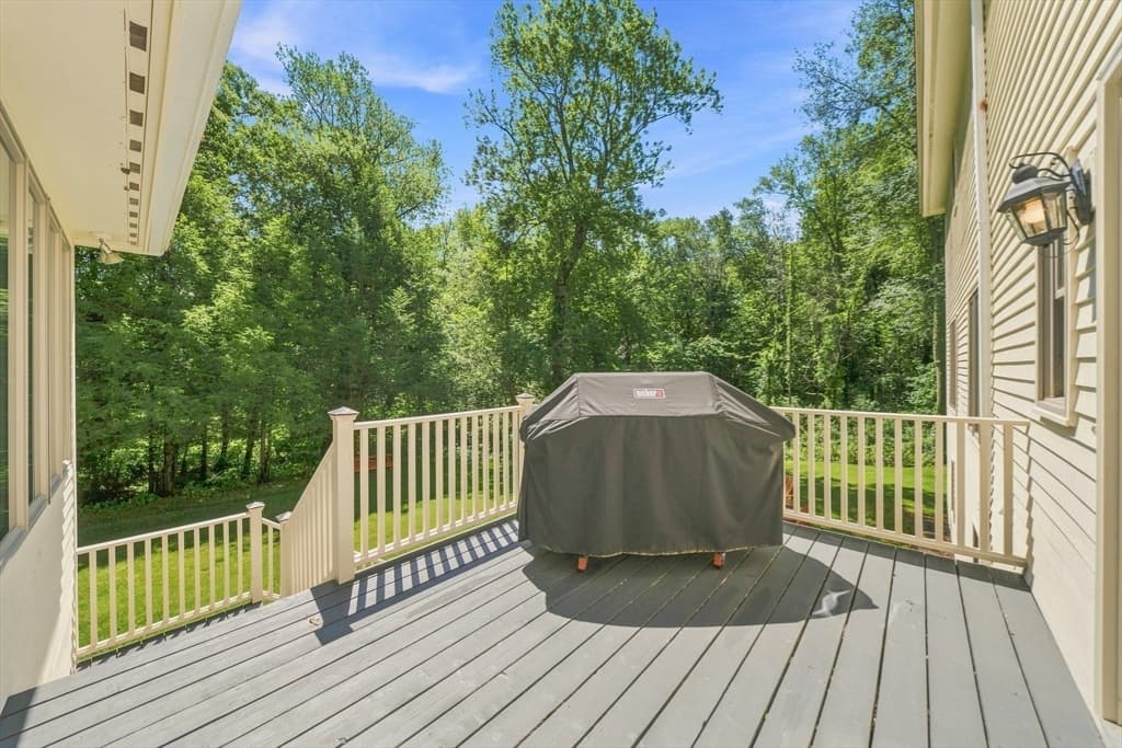 25 Laxfield Rd, Weston MA 02493 photo 33
