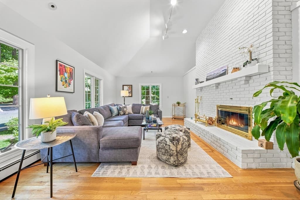 25 Laxfield Rd, Weston MA 02493 photo 19