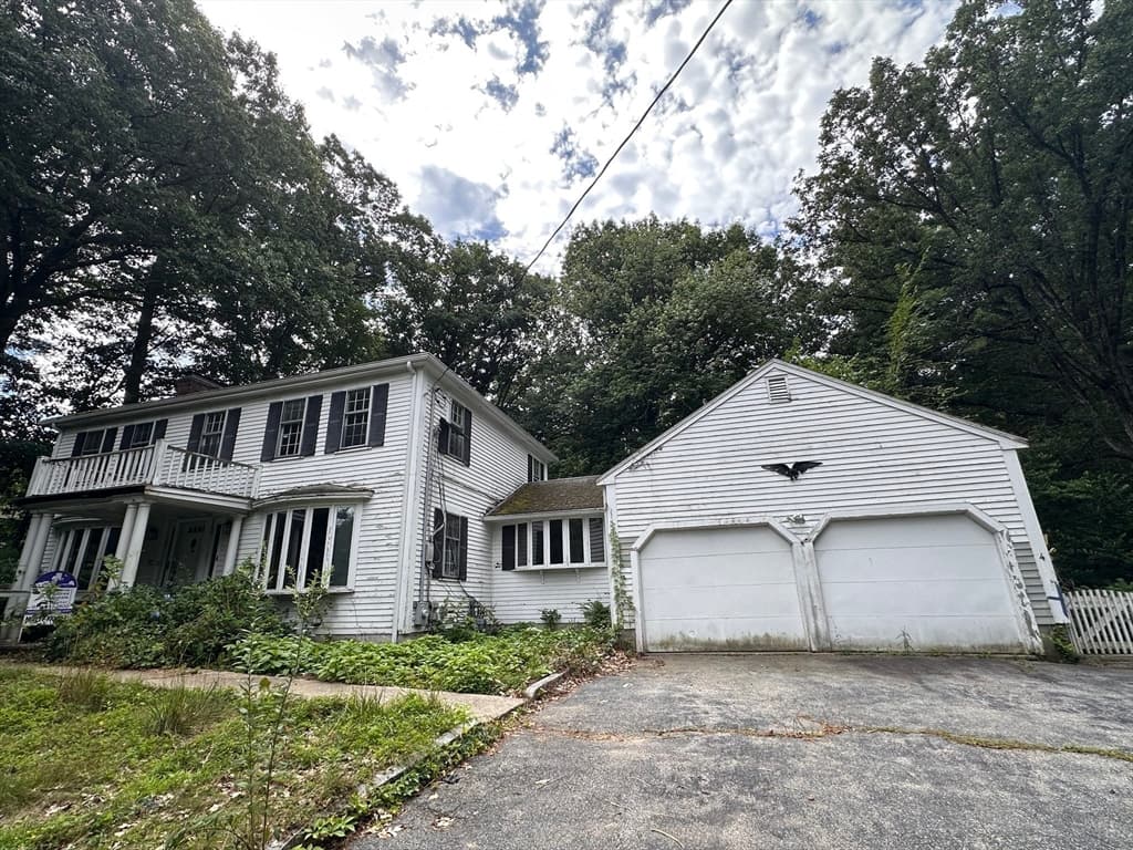 4 Windsor St, Chelmsford MA 01824 photo 2