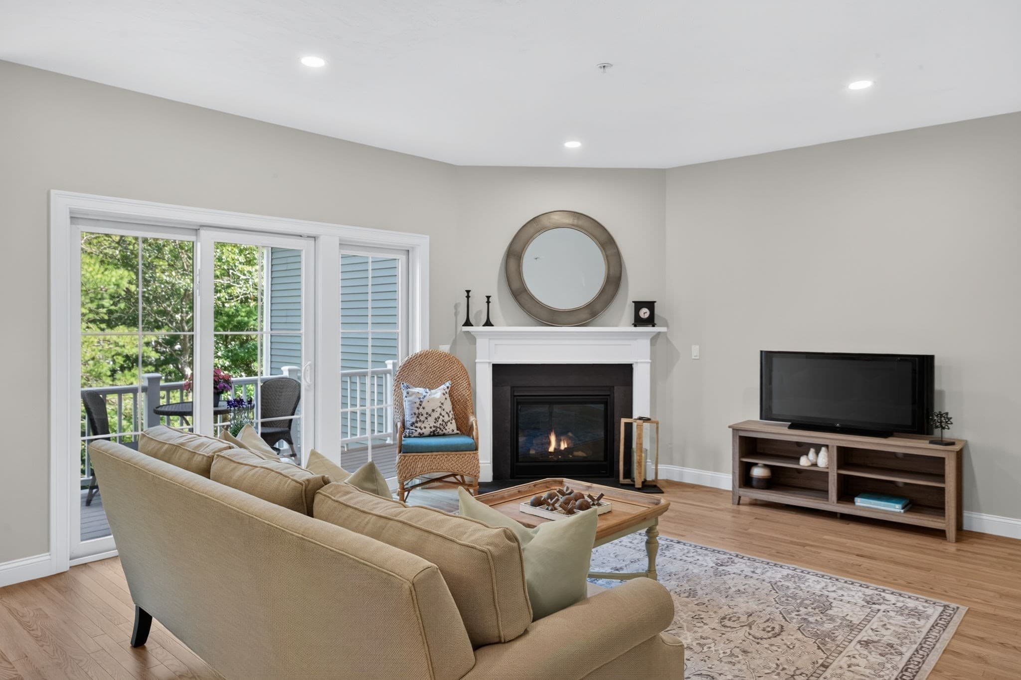 Single Family Residence at 14 Snapdragon, Plymouth MA 02360, photo 9 of 19