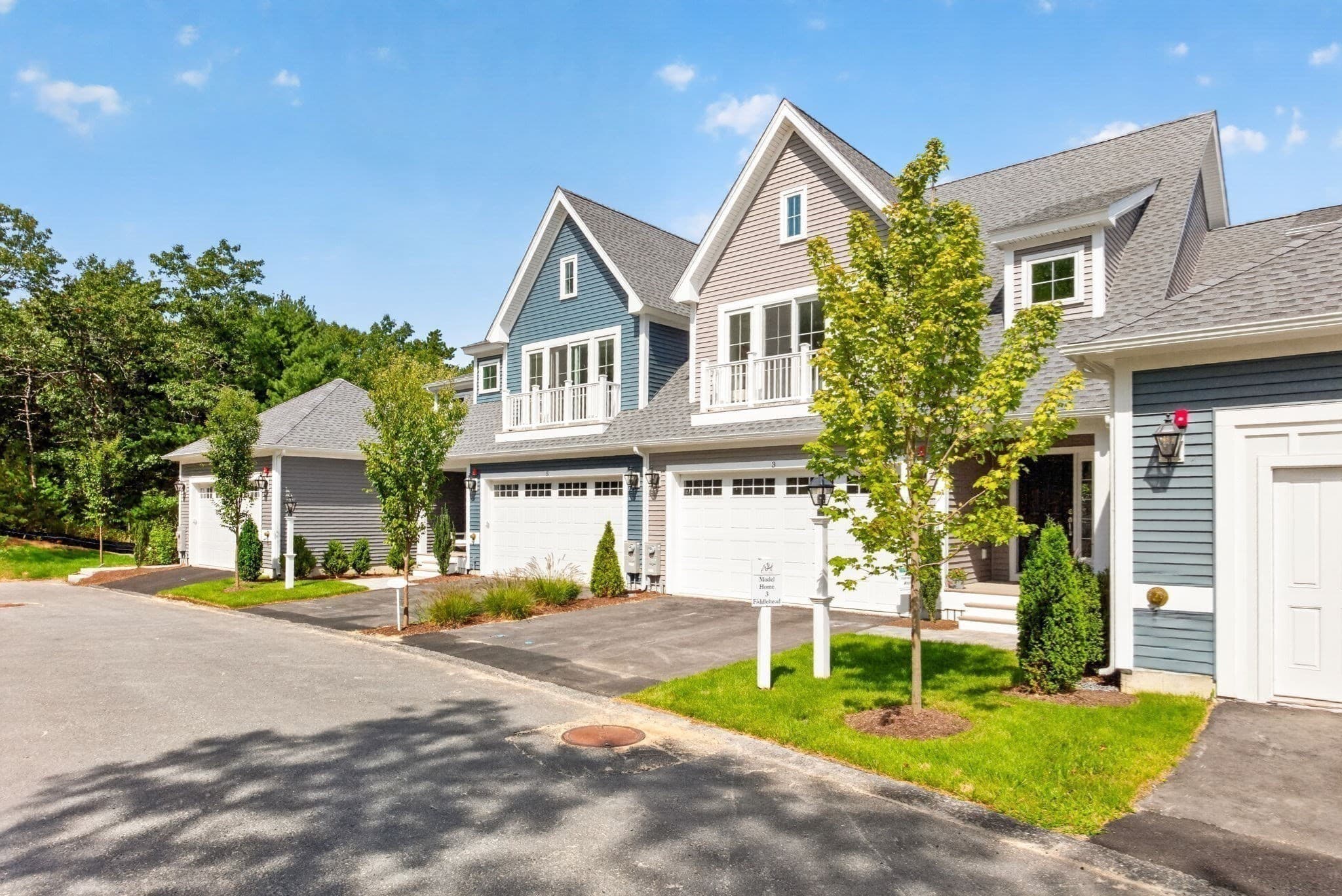 Single Family Residence at 14 Snapdragon, Plymouth MA 02360, photo 4 of 19