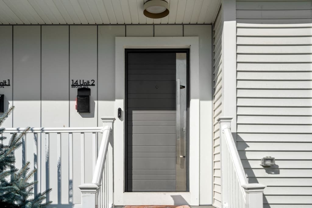 14 Brook Ave # 2, Waltham MA 02453 photo 37