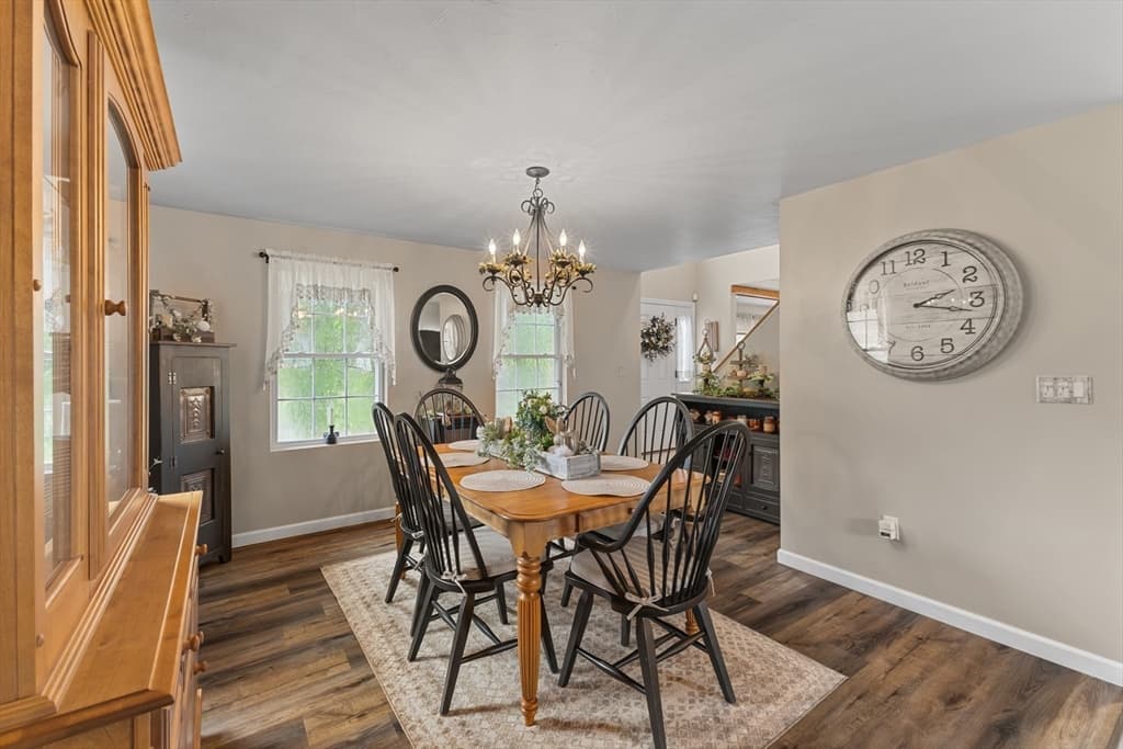 Single Family Residence at 10 Fairfield Drive, Dudley MA 01571, Dudley, photo 12 of 42