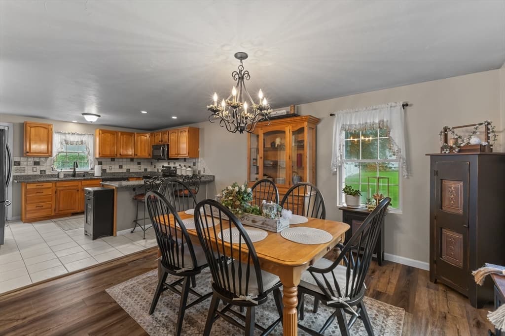 Single Family Residence at 10 Fairfield Drive, Dudley MA 01571, Dudley, photo 10 of 42