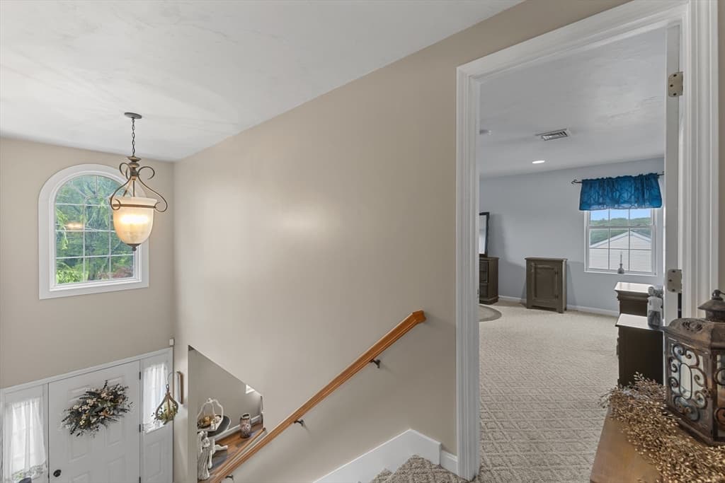 Single Family Residence at 10 Fairfield Drive, Dudley MA 01571, Dudley, photo 19 of 42