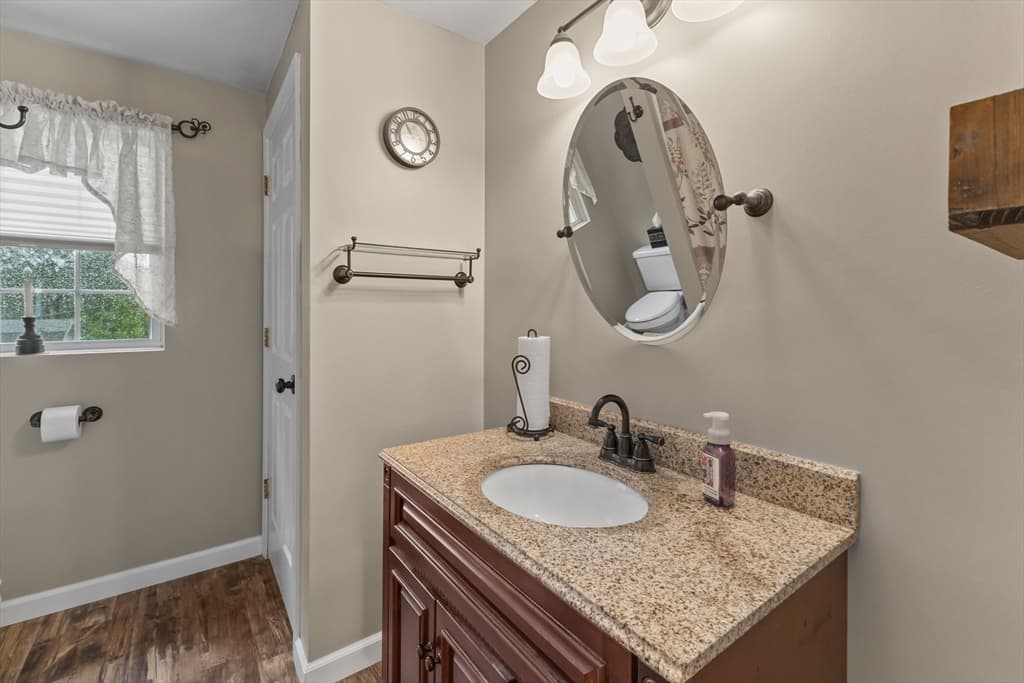 Single Family Residence at 10 Fairfield Drive, Dudley MA 01571, Dudley, photo 25 of 42