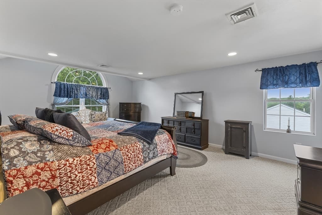Single Family Residence at 10 Fairfield Drive, Dudley MA 01571, Dudley, photo 21 of 42