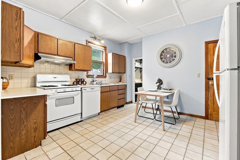 2 Family - 2 Units Up/Down at 13 Welsh St, Malden MA 02148, Malden, photo 17 of 42