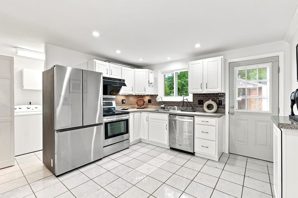 10 Freeman St # 2, North Attleboro MA 02763 photo 2