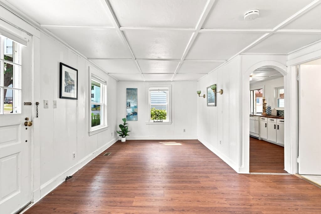 31 Perkins St, Quincy MA 02169 photo 9