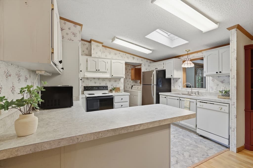 33 Bayberry Drive, Gardner MA 01440 photo 6