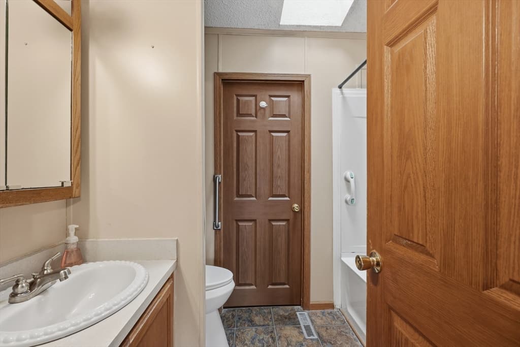33 Bayberry Drive, Gardner MA 01440 photo 16