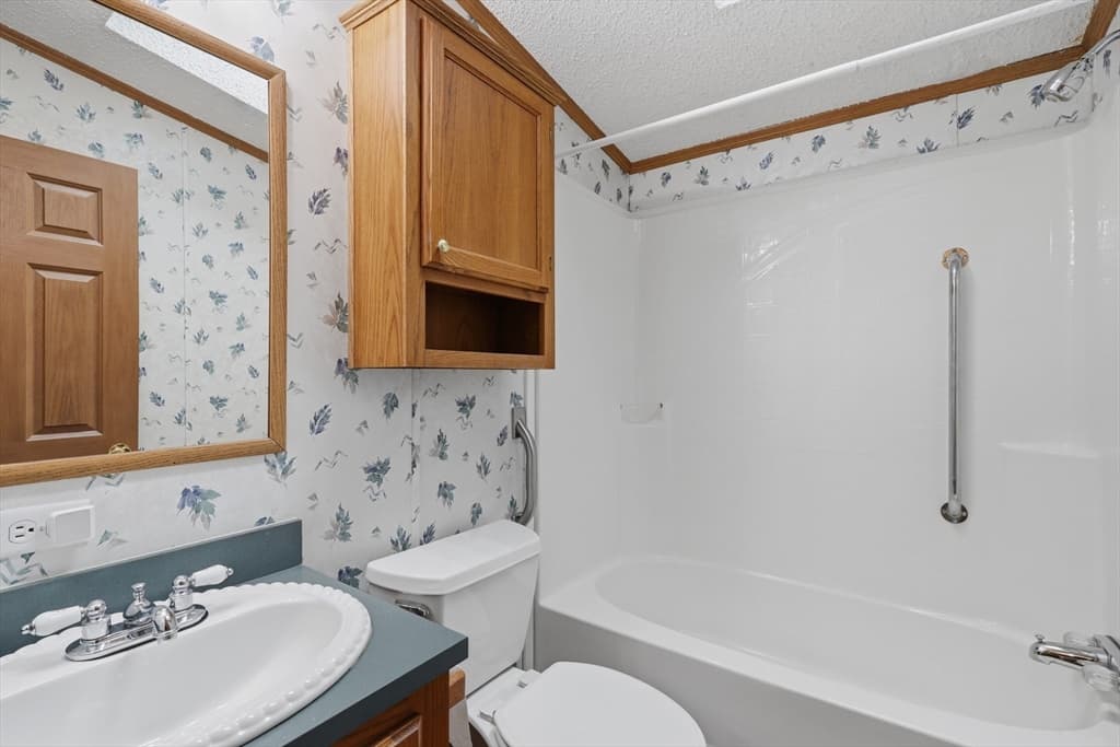 33 Bayberry Drive, Gardner MA 01440 photo 19
