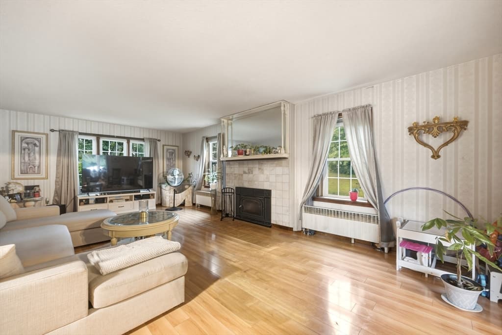 59 Prospect St, Gardner MA 01440 photo 13