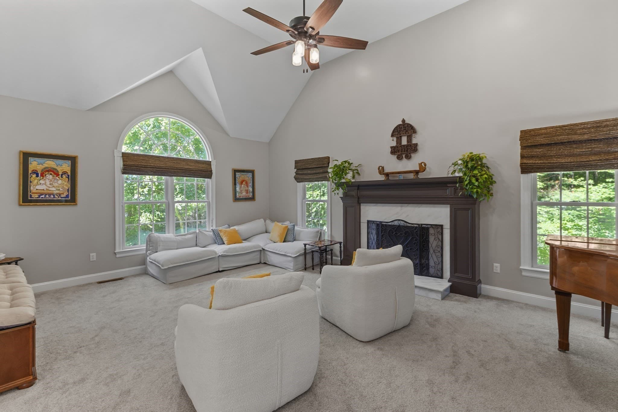 Single Family Residence at 8 Karen Ln, Milford MA 01757, photo 9 of 41