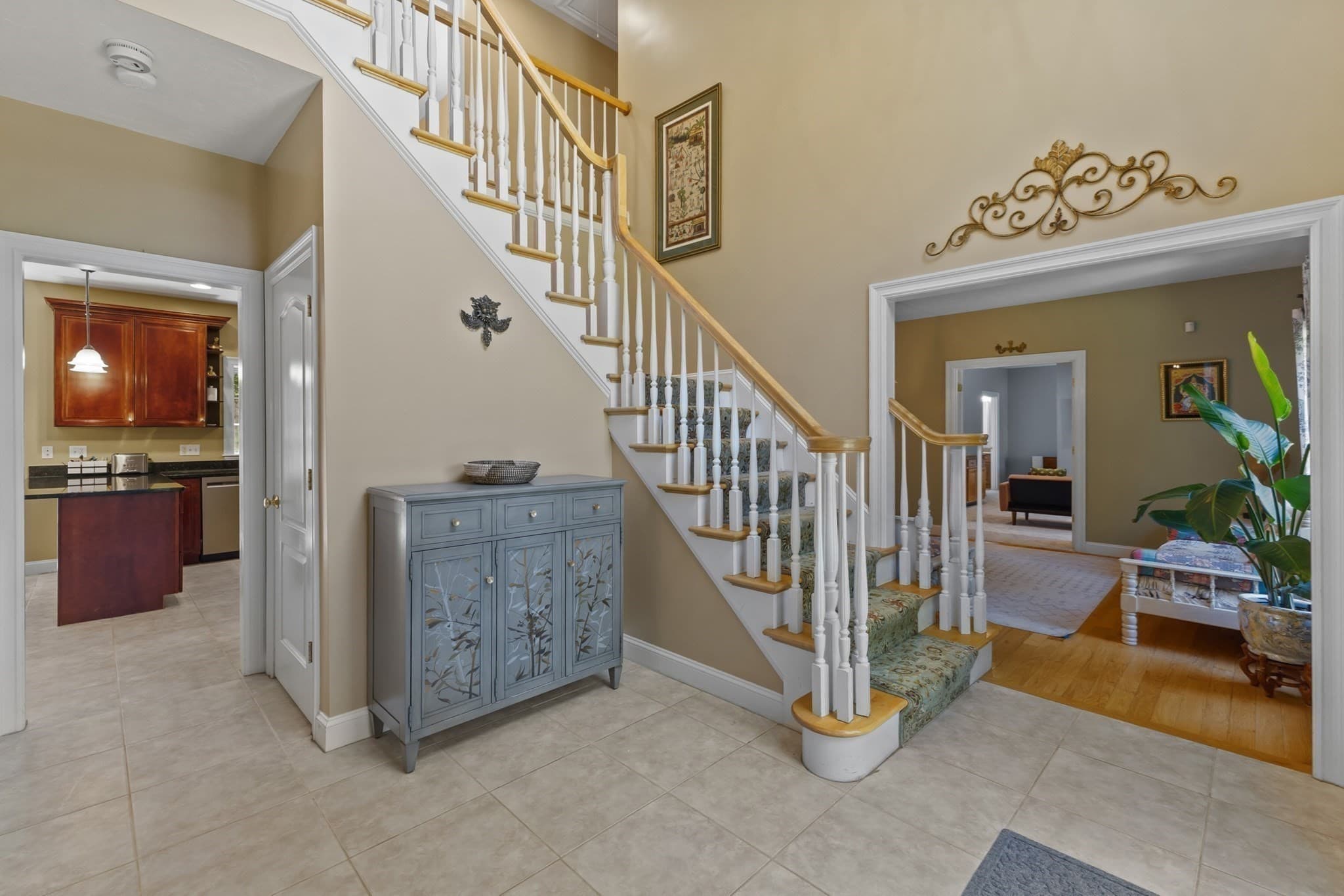 Single Family Residence at 8 Karen Ln, Milford MA 01757, photo 4 of 41