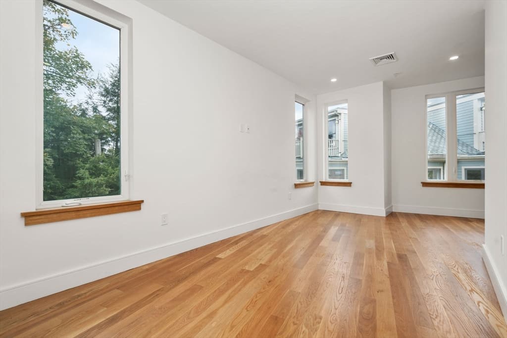 58 Kent # U304, Brookline MA 02445 photo 9