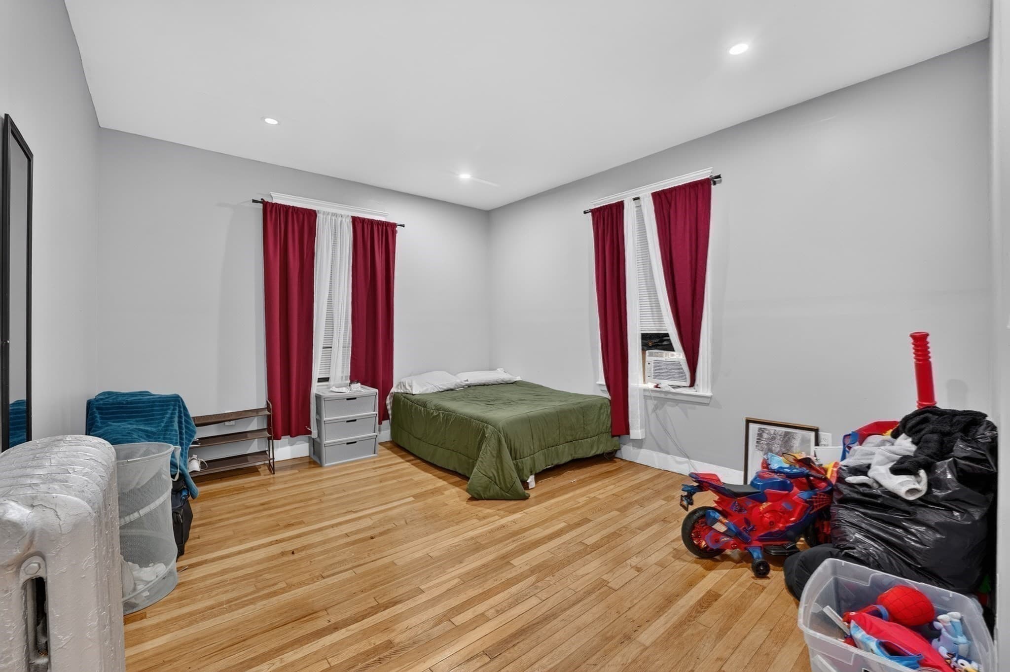 3 Family - 3 Units Up/Down at 31 Middleton, Boston MA 02124, photo 11 of 29