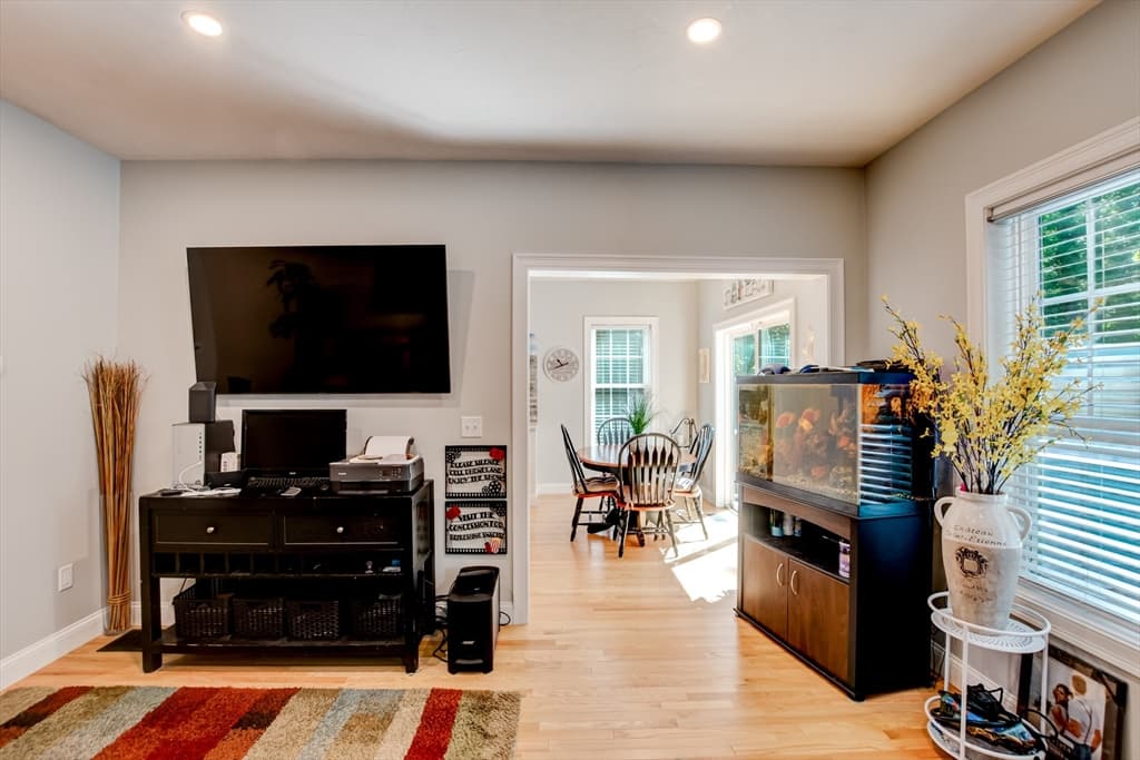 658 Massachusetts Ave # 3, Lunenburg MA 01462 photo 10