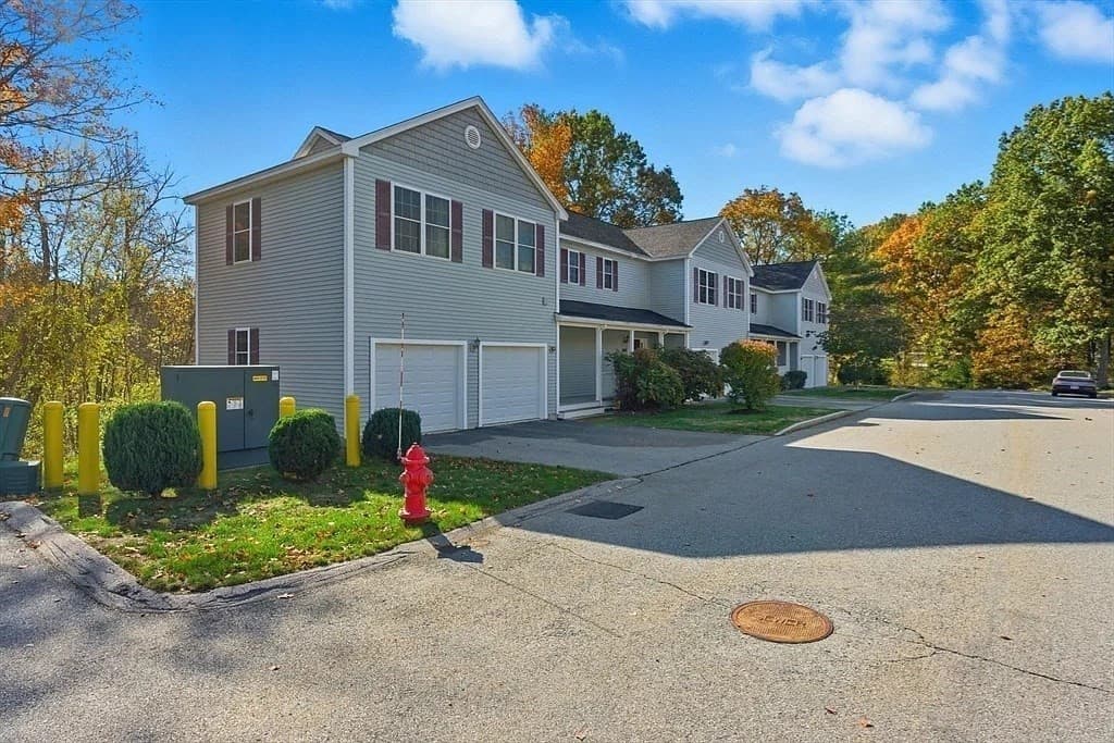 Condominium at 90 Rangeway Rd # 303, Billerica MA 01862, photo 16 of 19