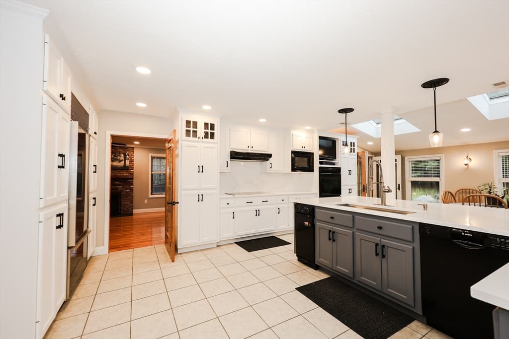 Single Family Residence at 25 Autumn Rd, Wrentham MA 02093, Wrentham, photo 14 of 42
