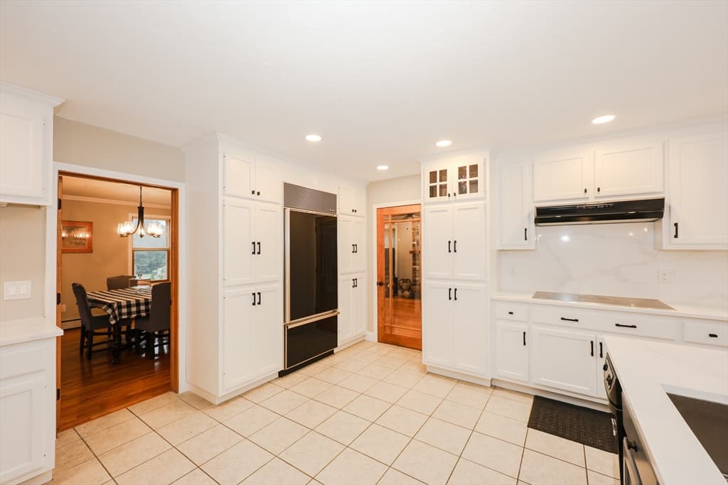 Single Family Residence at 25 Autumn Rd, Wrentham MA 02093, Wrentham, photo 18 of 42