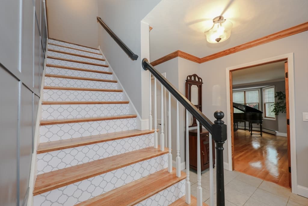 Single Family Residence at 25 Autumn Rd, Wrentham MA 02093, Wrentham, photo 11 of 42