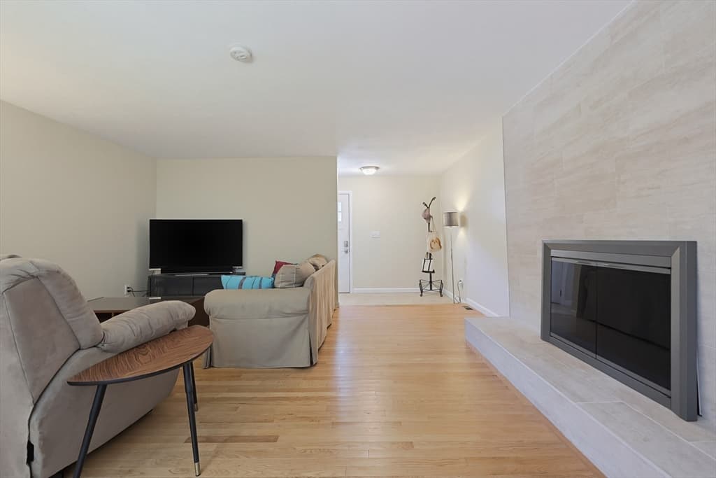 71 Carpenter Rd, Walpole MA 02081 photo 7
