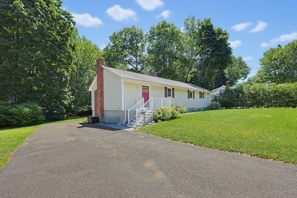71 Carpenter Rd, Walpole MA 02081 photo 3