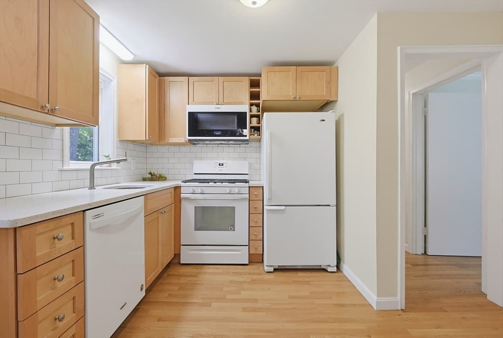 71 Carpenter Rd, Walpole MA 02081 photo 14