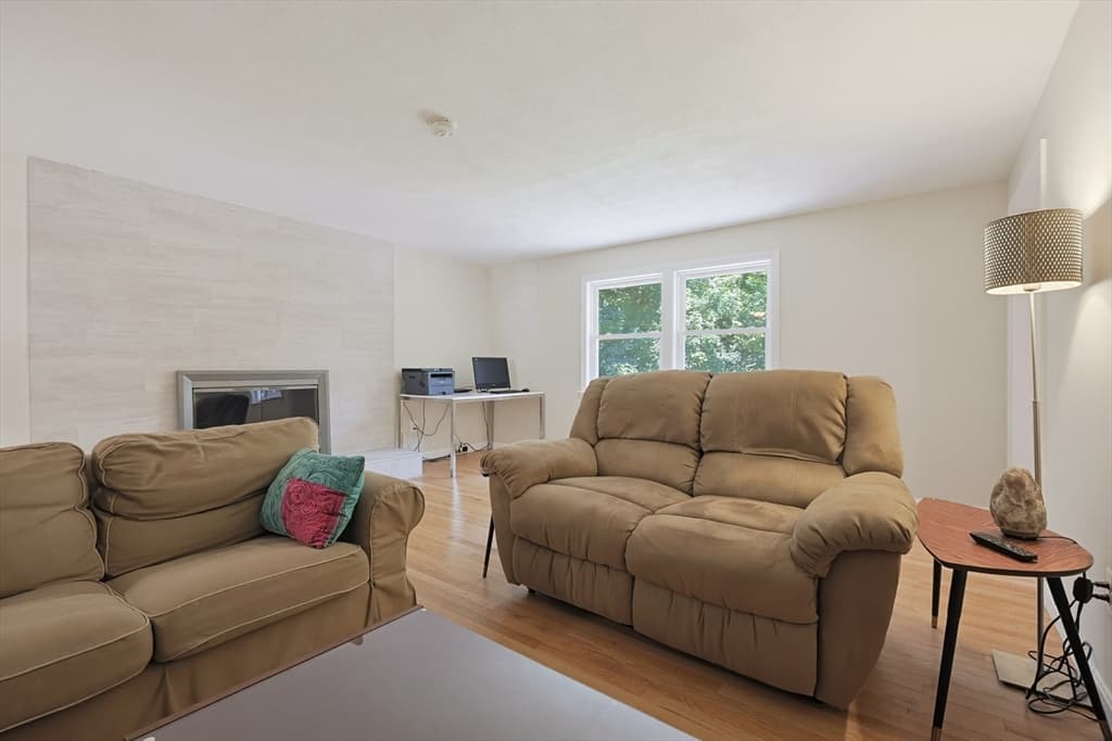 71 Carpenter Rd, Walpole MA 02081 photo 8