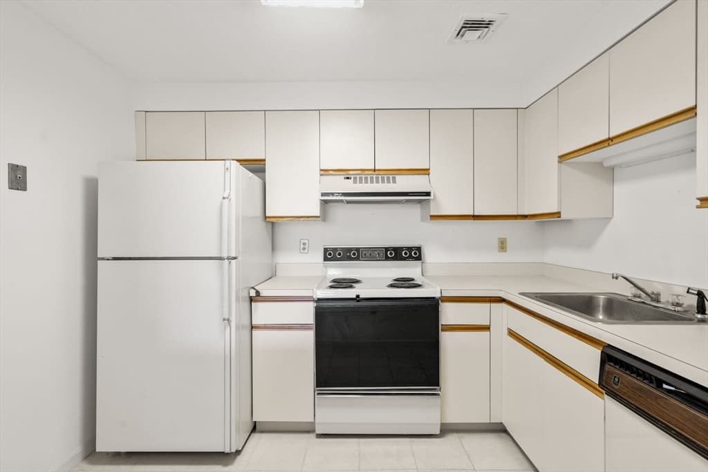 50 Watertown Street # 402, Watertown MA 02472 photo 8