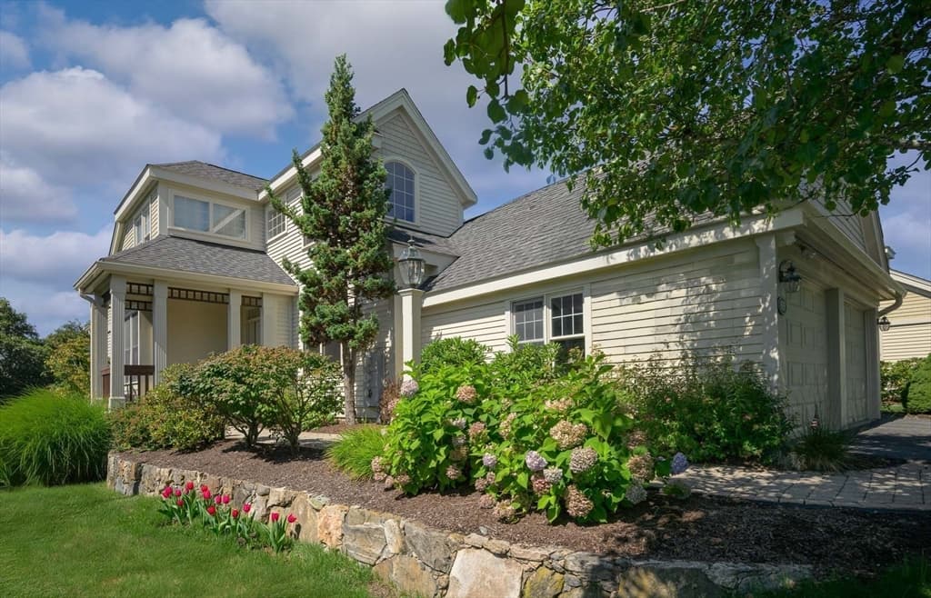 69 Carriage Hill Circle # 69, Southborough MA 01772 photo 3