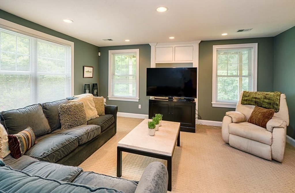 69 Carriage Hill Circle # 69, Southborough MA 01772 photo 28