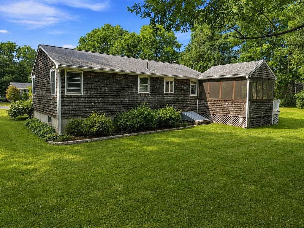 62 Purchase Street, Carver MA 02330 photo 5