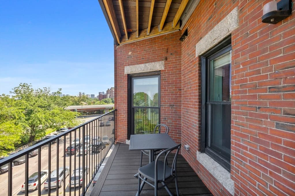 23 Bay State Road # 4, Boston MA 02215 photo 9