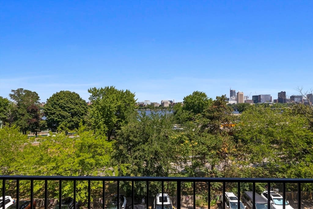 23 Bay State Road # 4, Boston MA 02215 photo 10