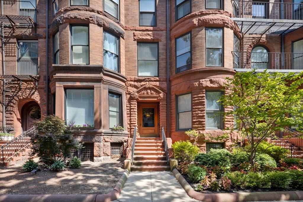 23 Bay State Road # 4, Boston MA 02215 photo 33