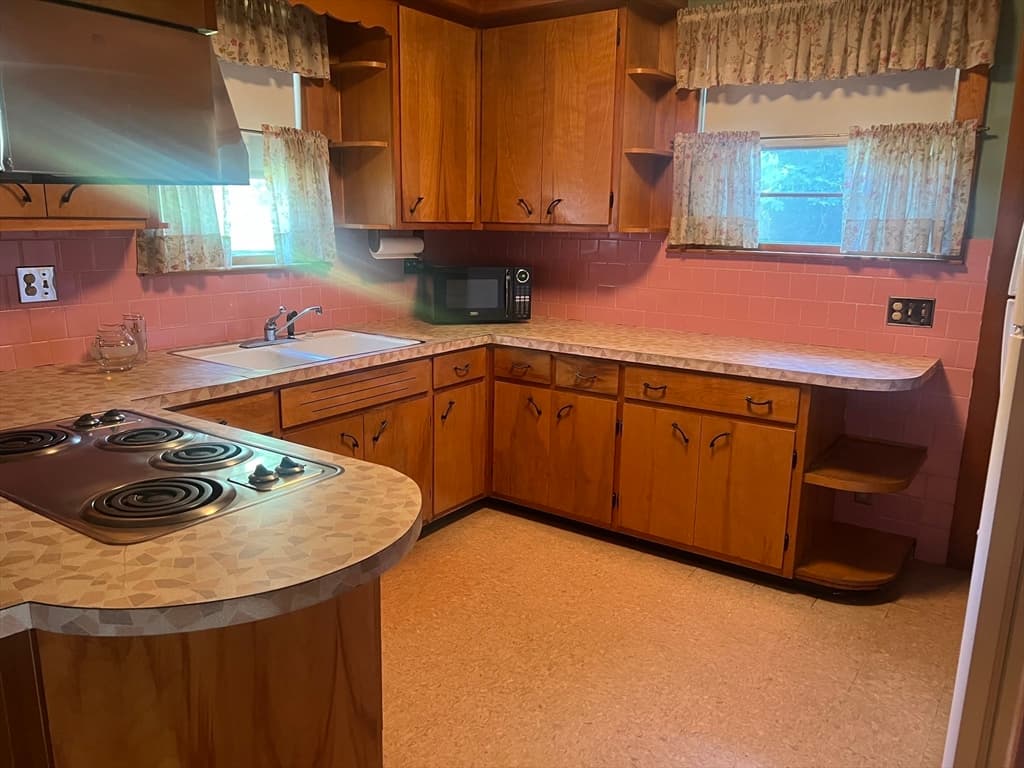 33 Dewey, Methuen MA 01844 photo 10