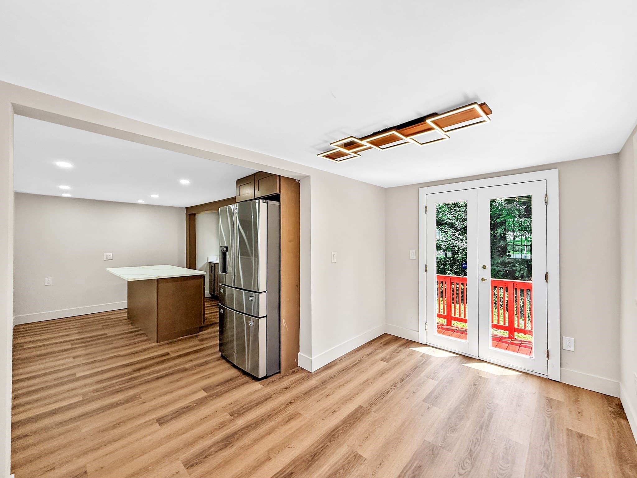 Single Family Residence at 89 Goodale St, Haverhill MA 01830, photo 6 of 36