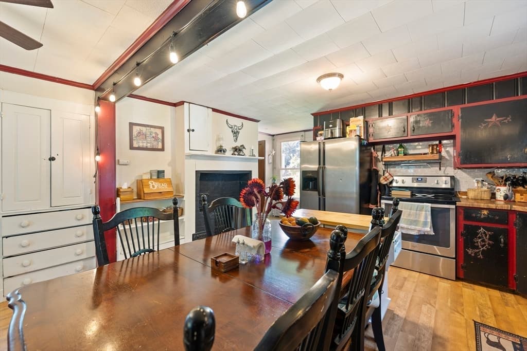 291 N Main St, North Brookfield MA 01535 photo 17