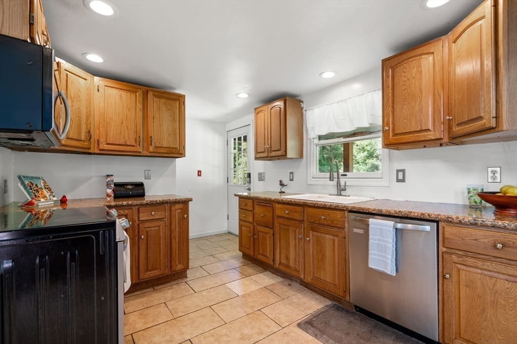 Single Family Residence at 48 Brimfield Rd, Monson MA 01057, Monson, photo 5 of 20