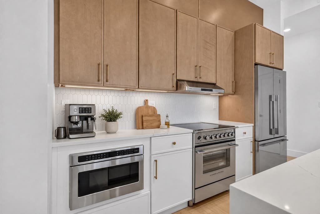 15 Clyde St # F, Somerville MA 02145 photo 5