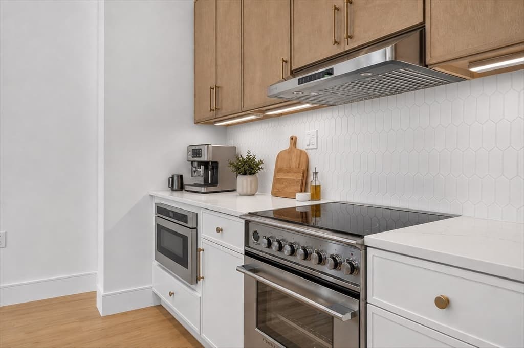 15 Clyde St # F, Somerville MA 02145 photo 9
