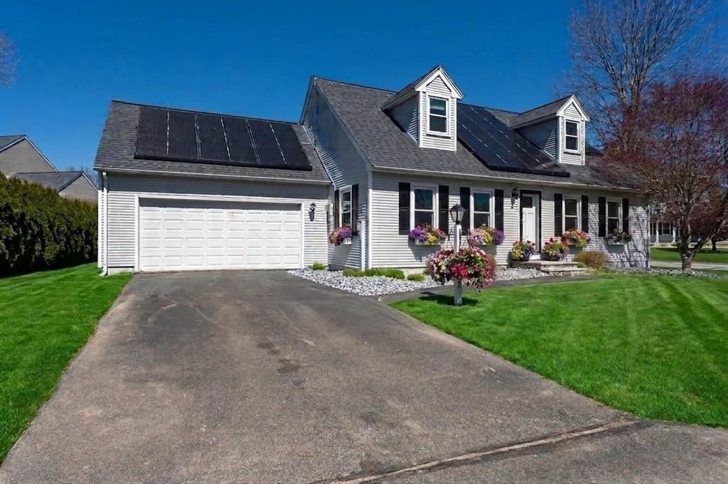 26 Juniper Wood Drive, Haverhill MA 01832