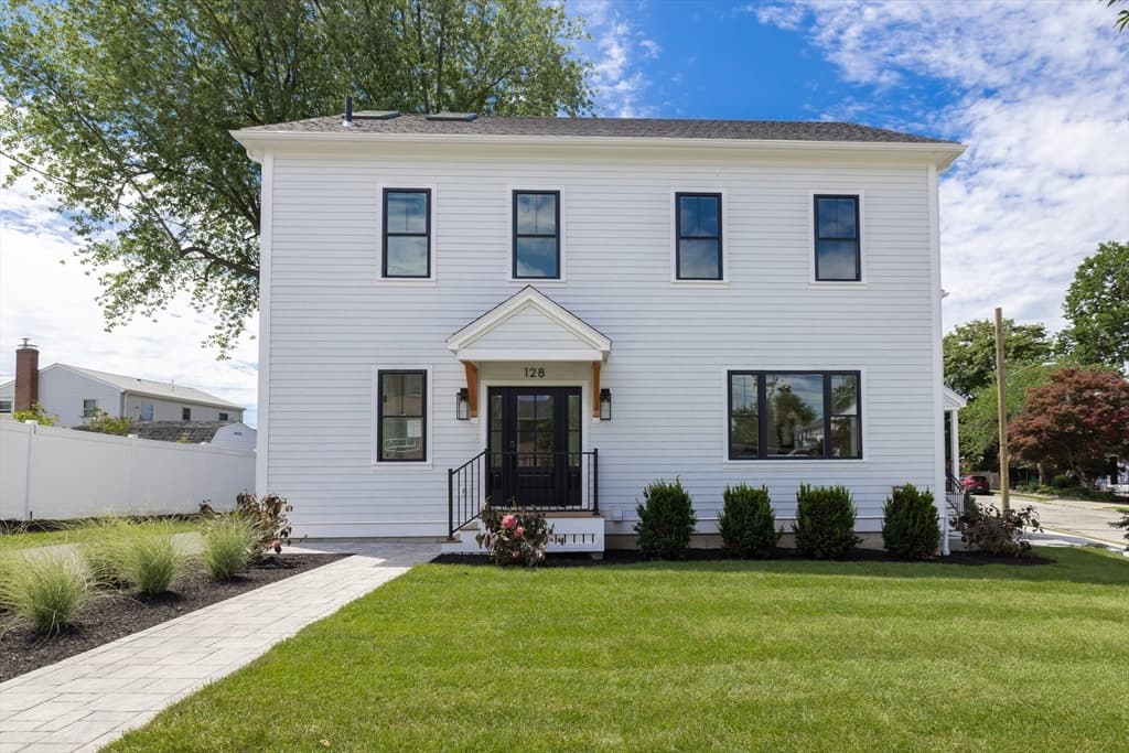 128 Carey Ave # 128, Watertown MA 02472