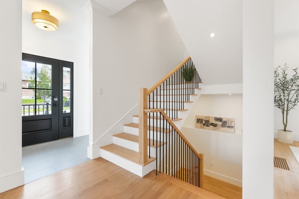 128 Carey Ave # 128, Watertown MA 02472 photo 9