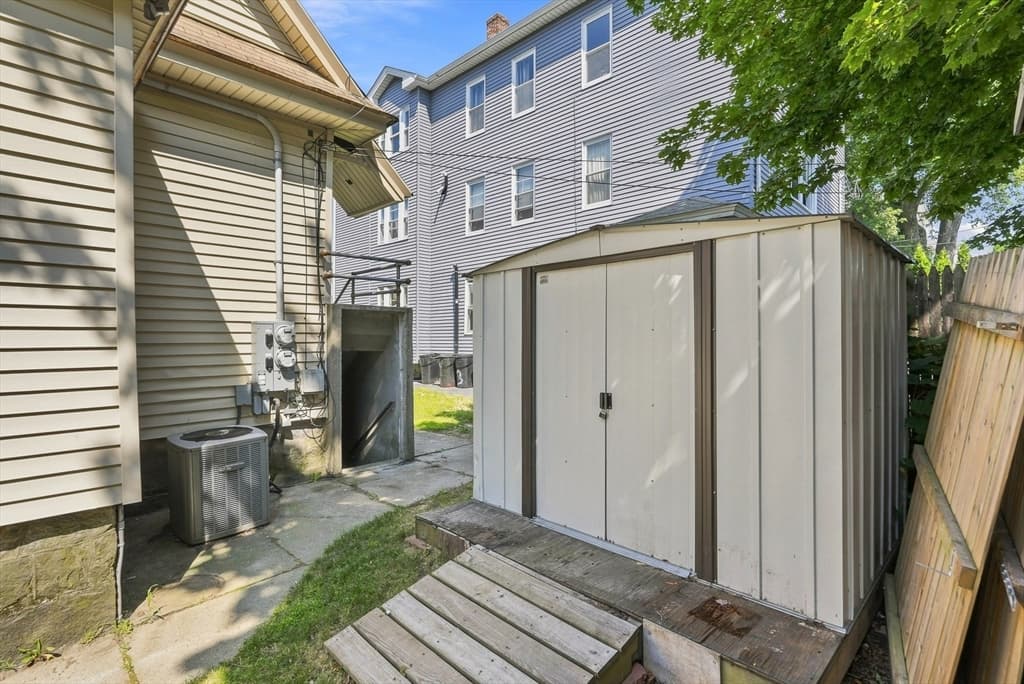 179 Pilgrim Ave, Worcester MA 01604 photo 42